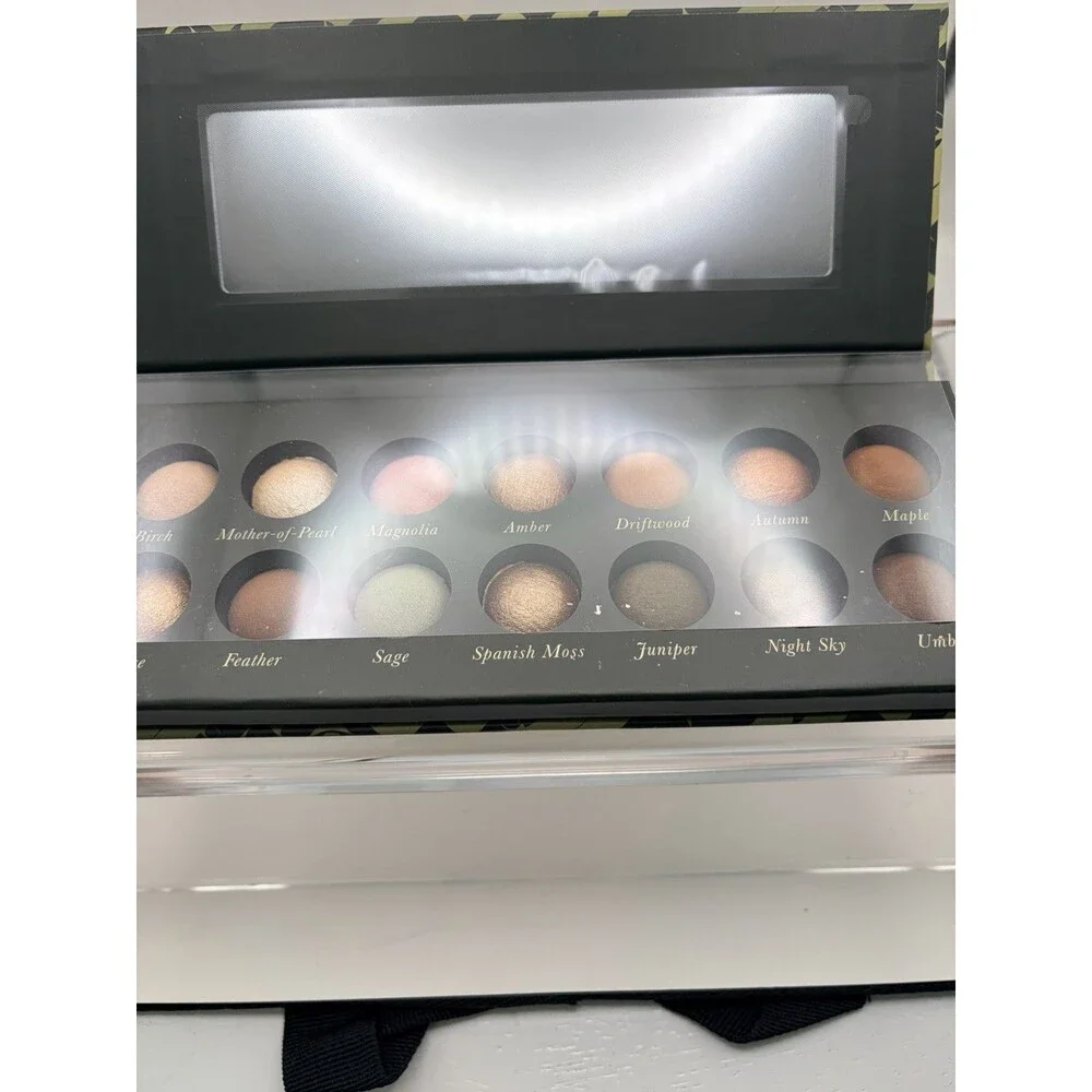Laura Geller The Delectable Baked Eyeshadow Palette In Earthy Essentials  14 Sha